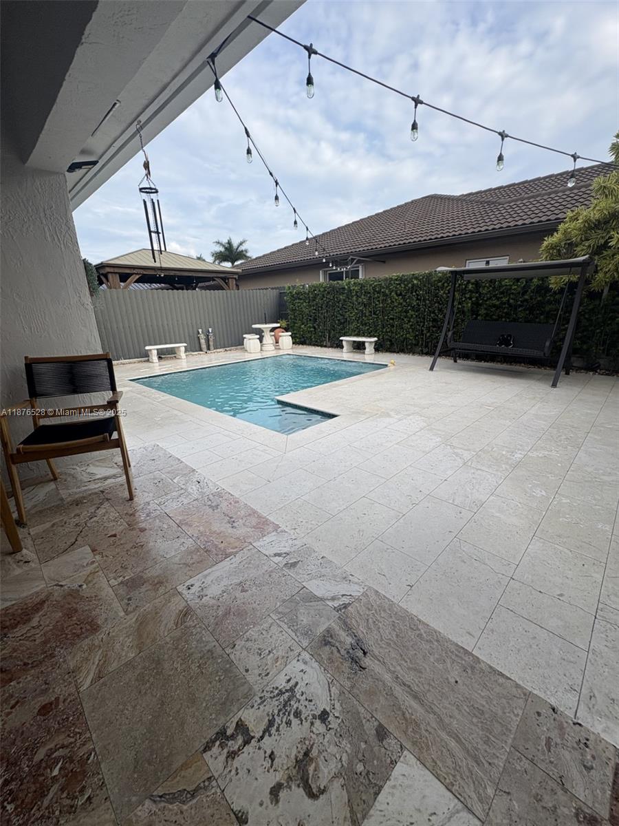 KAYLA S PLACE - Residential