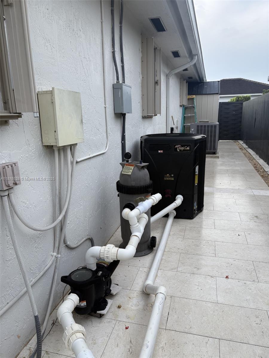 KAYLA S PLACE - Residential