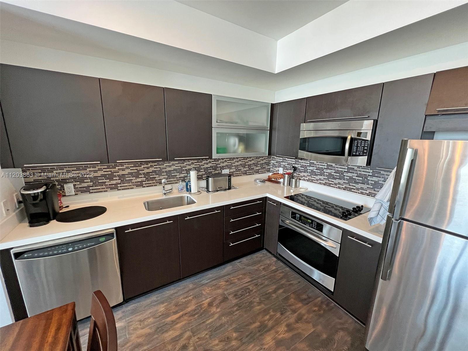 IVY CONDO - Residential