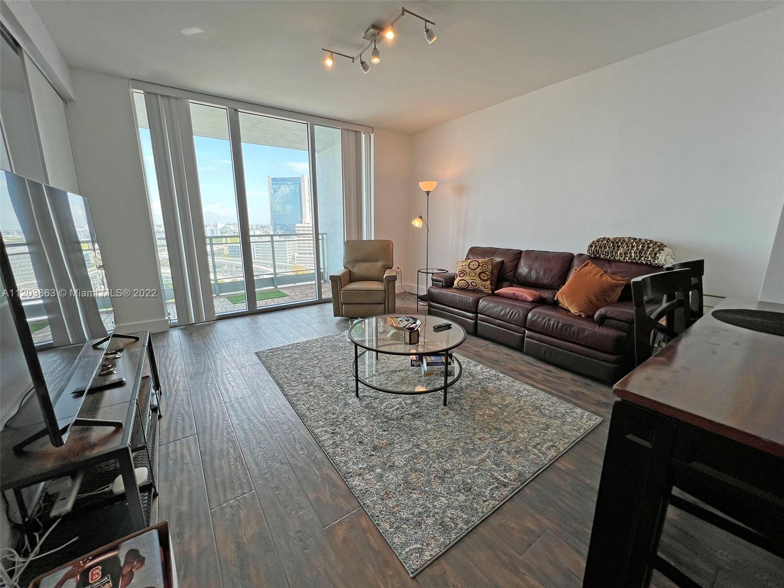 IVY CONDO - Residential