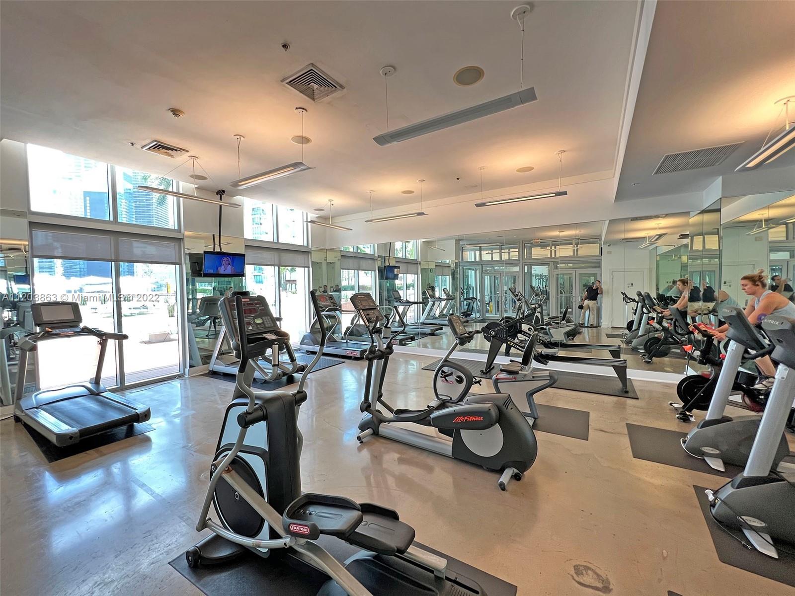 IVY CONDO - Residential