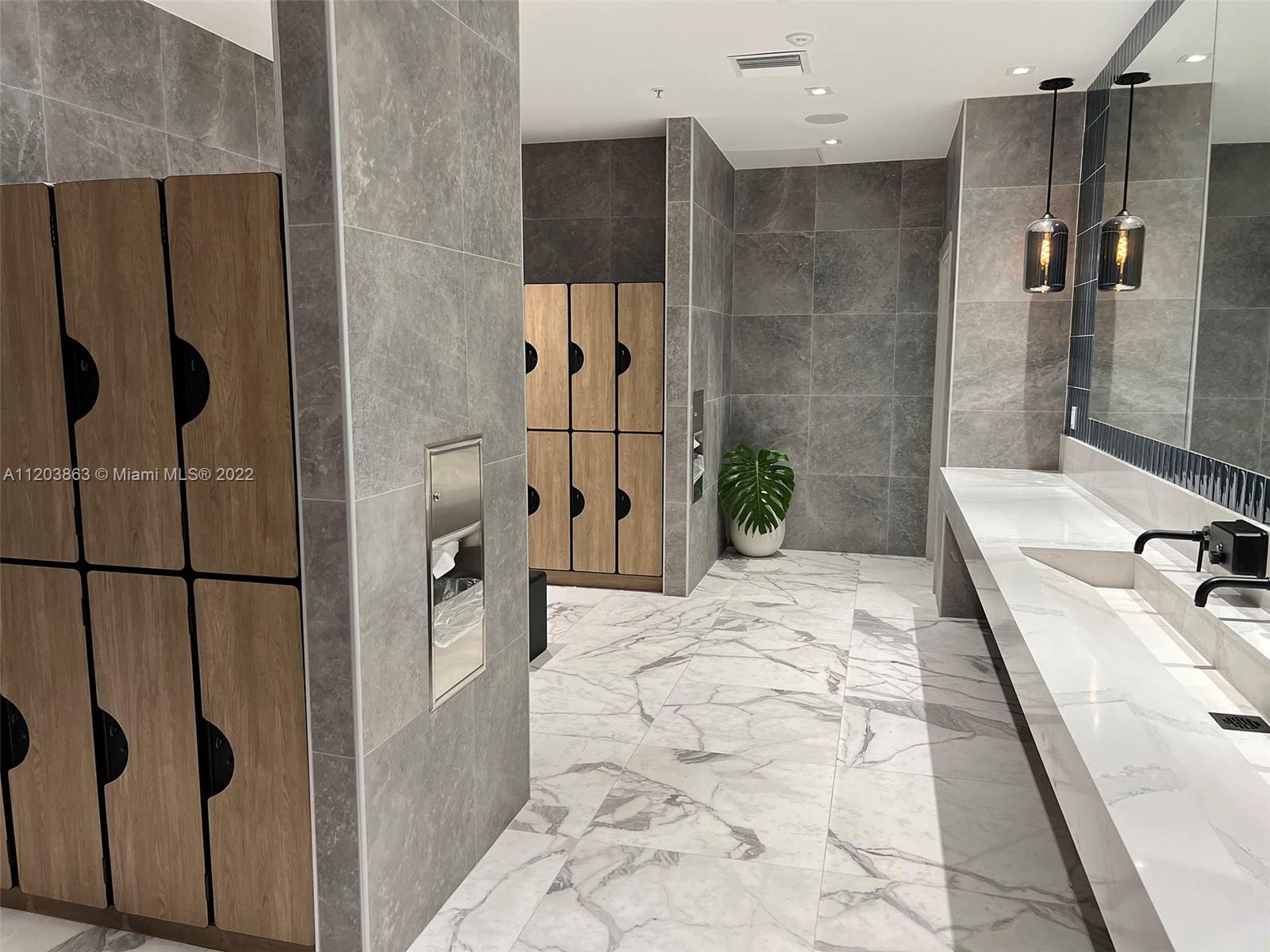 IVY CONDO - Residential