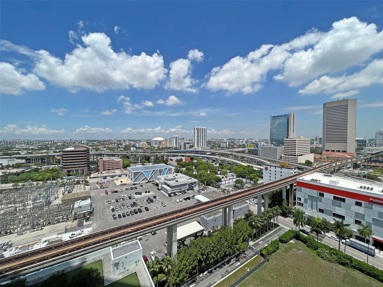 IVY CONDO - Residential