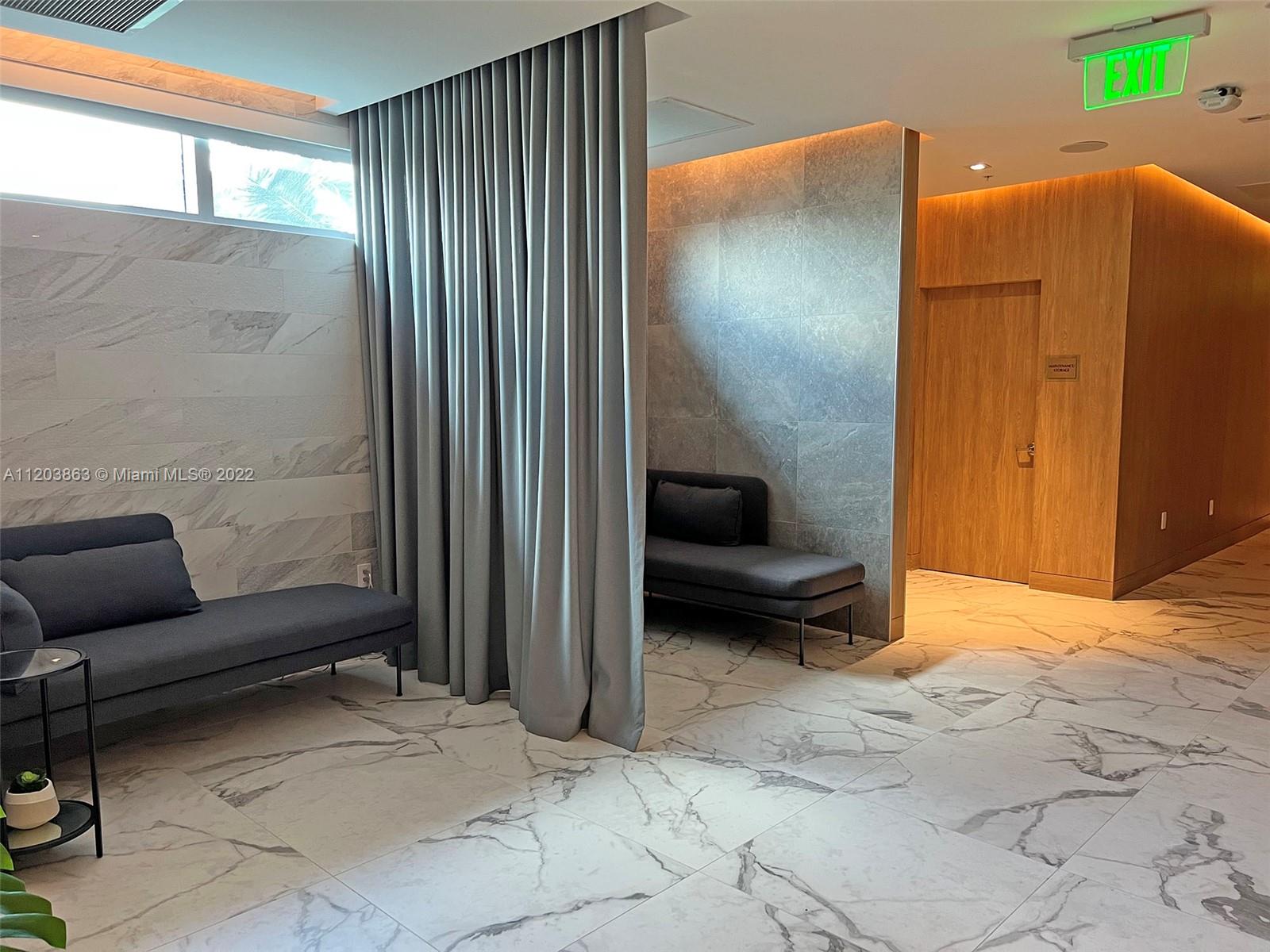 IVY CONDO - Residential