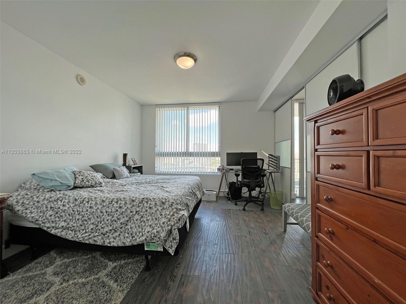 IVY CONDO - Residential