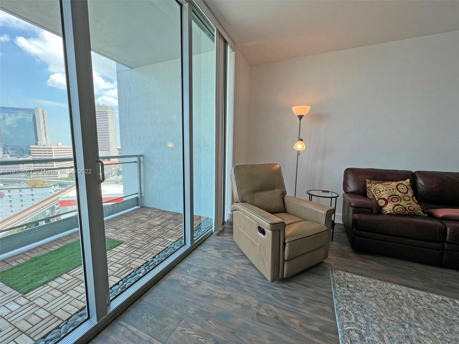 IVY CONDO - Residential