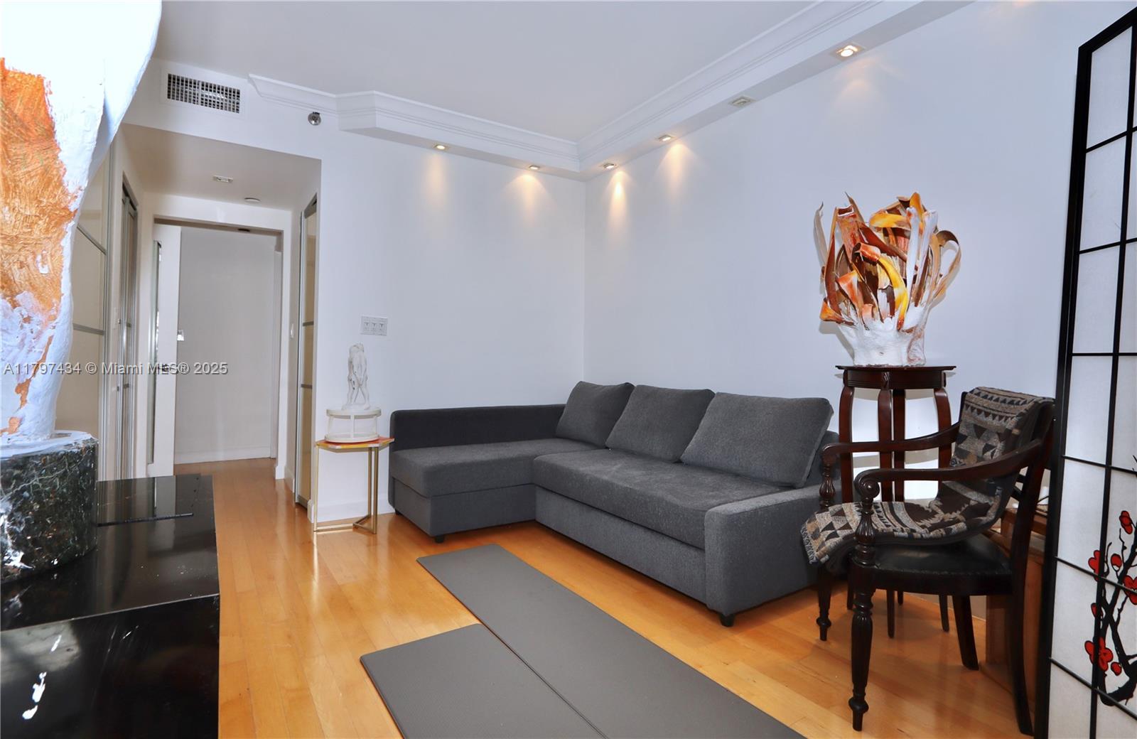2800 ISL BLVD WILLIAMS IS - Residential