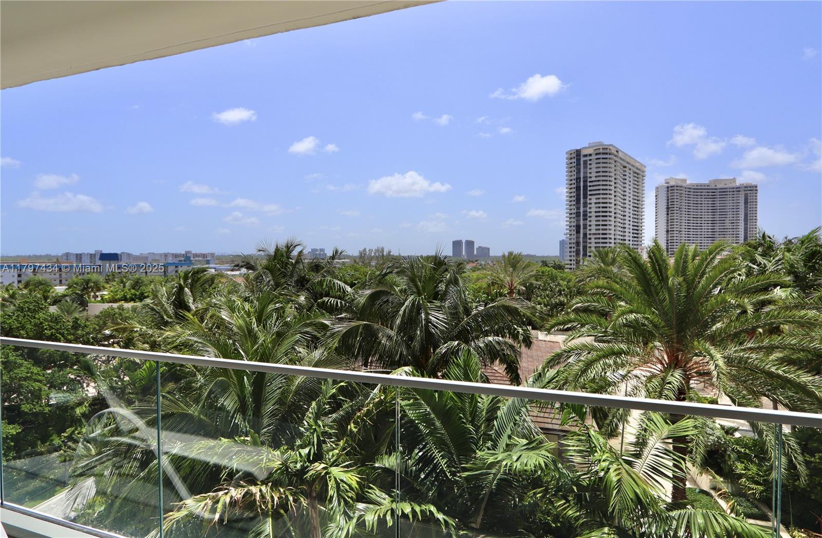 2800 ISL BLVD WILLIAMS IS - Residential