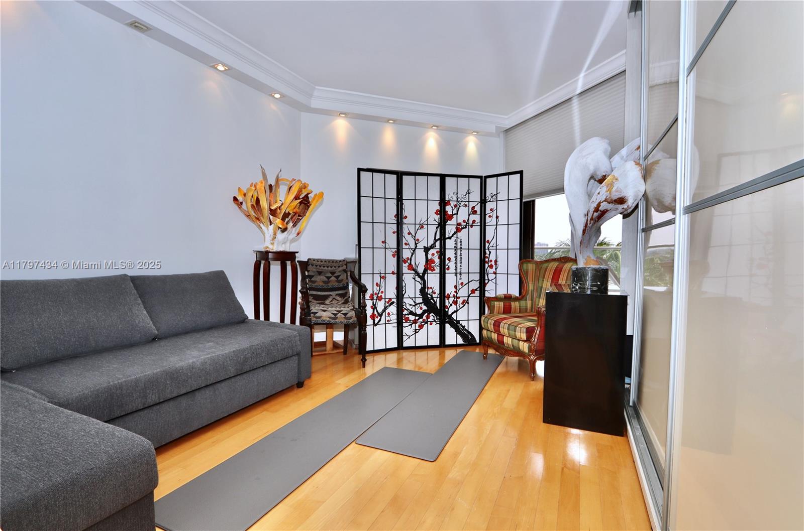 2800 ISL BLVD WILLIAMS IS - Residential