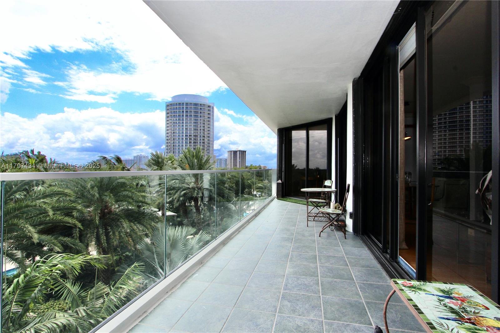 2800 ISL BLVD WILLIAMS IS - Residential
