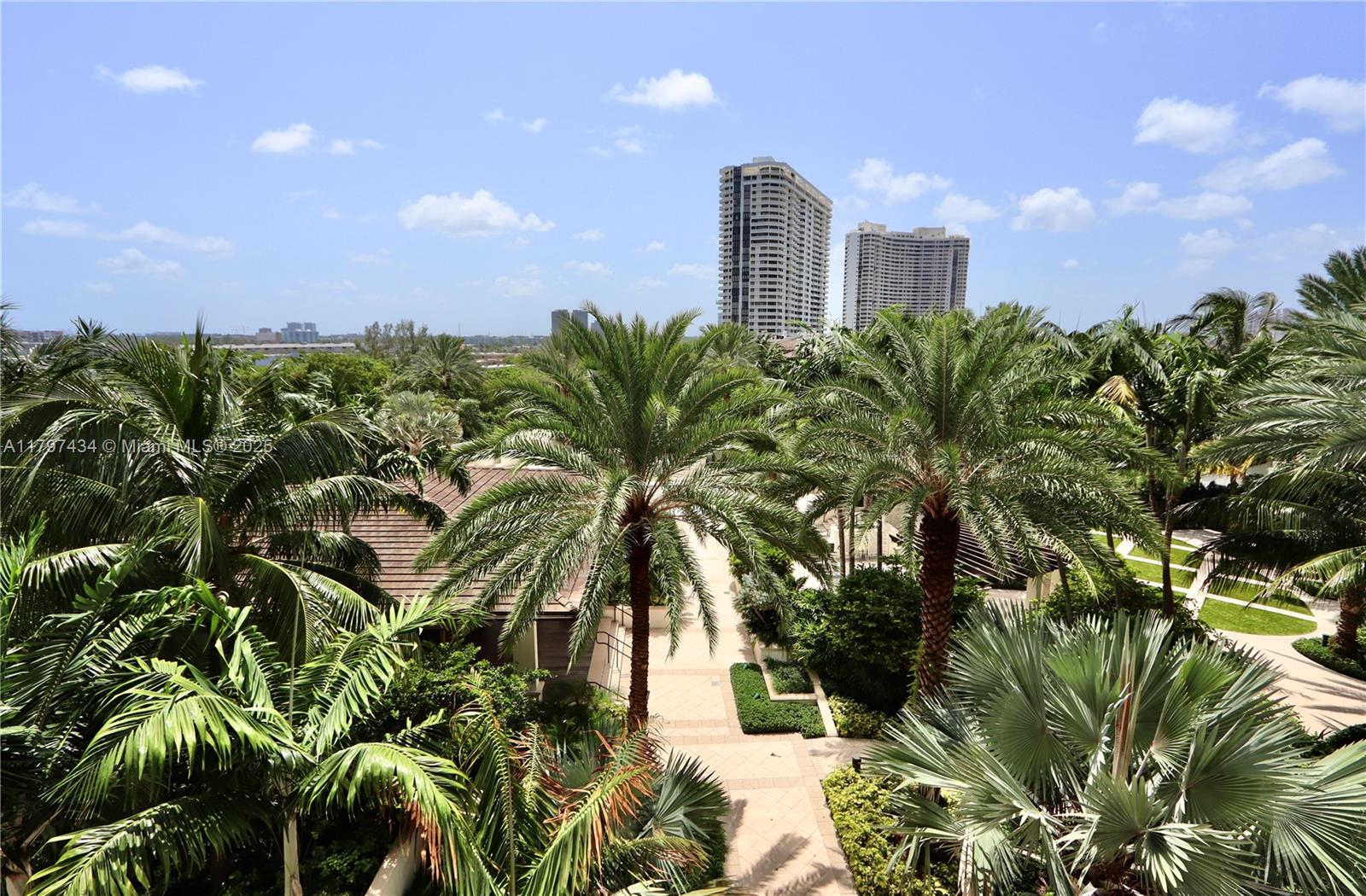 2800 ISL BLVD WILLIAMS IS - Residential