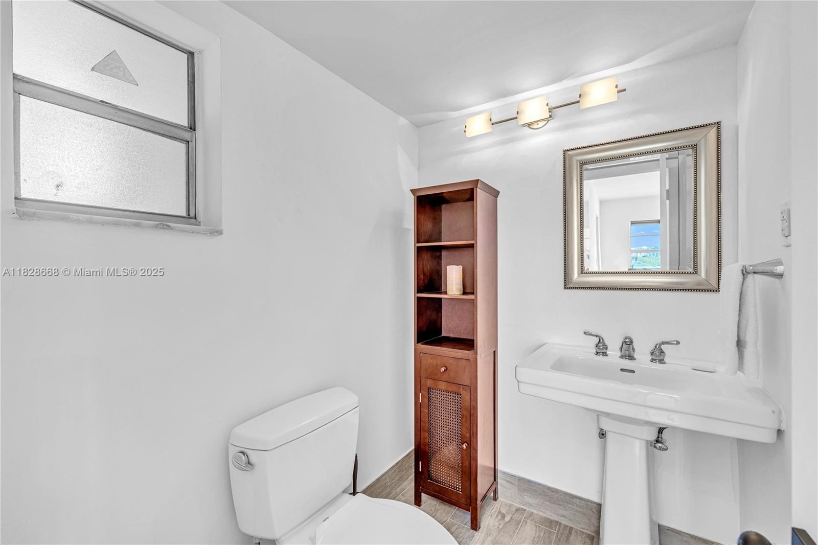 4141 Nautilus Dr 7J