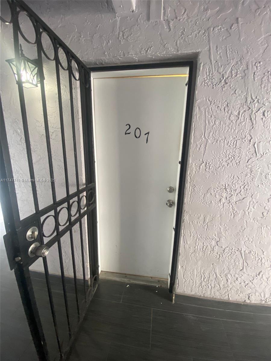 EL BOSQUE AT LITTLE HAVAN - Residential Lease