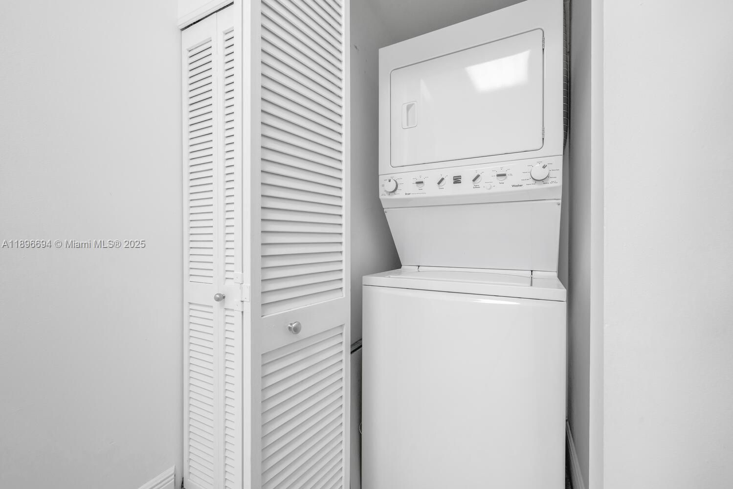 ONE TEQUESTA POINT CONDO - Residential Lease