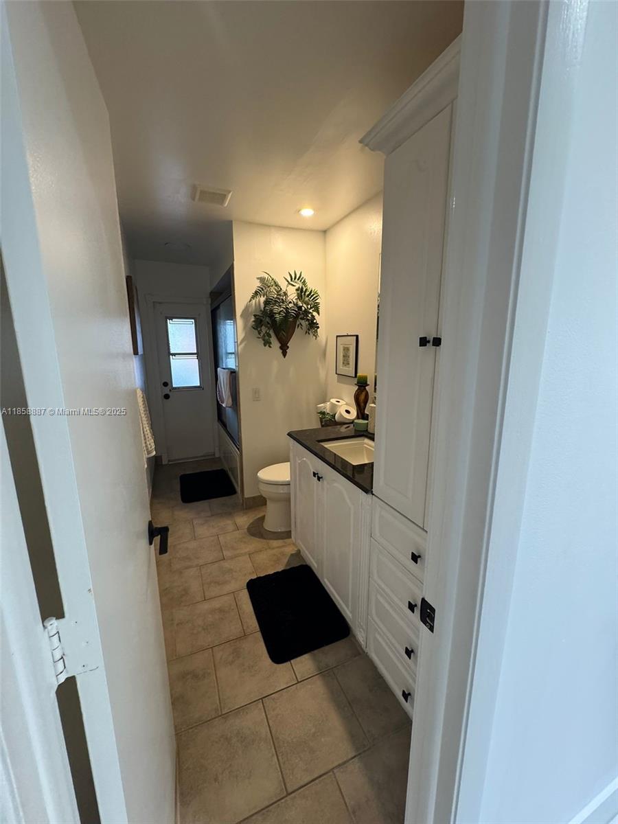 260 NW 121st Ter