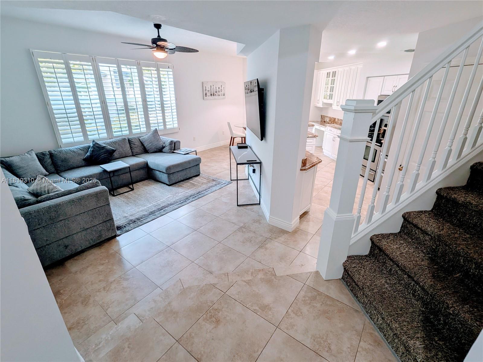 1900 Oceanwalk Ln 123