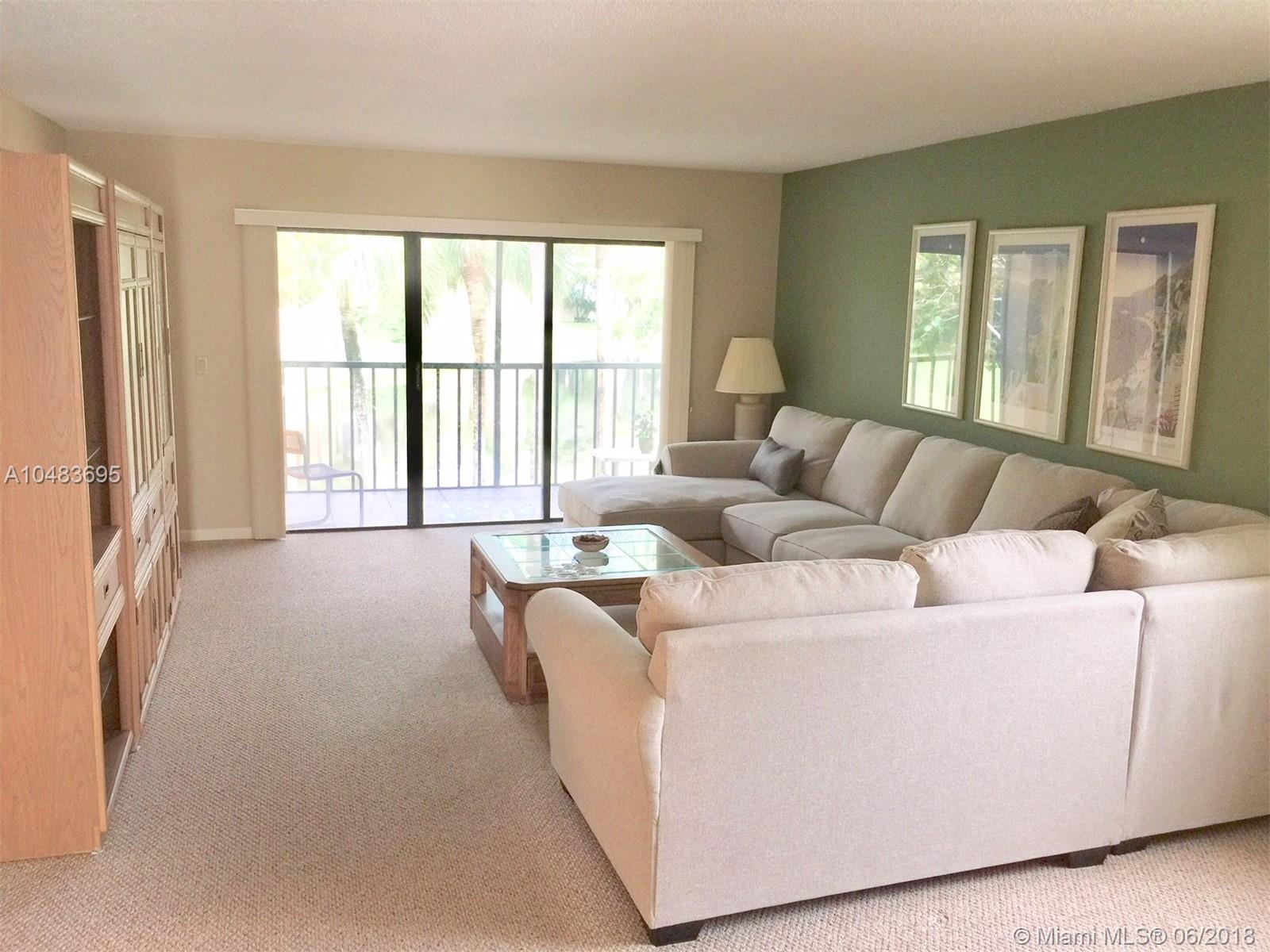 RACQUET CLUB APTS - Residential