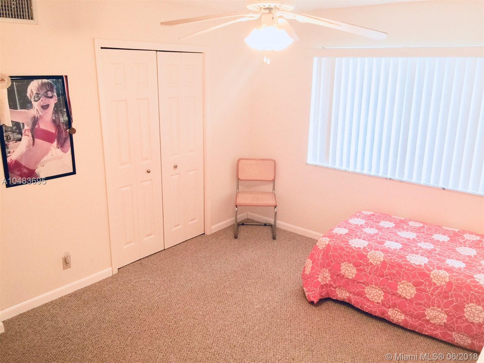 RACQUET CLUB APTS - Residential