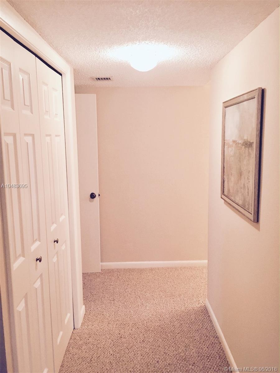 RACQUET CLUB APTS - Residential