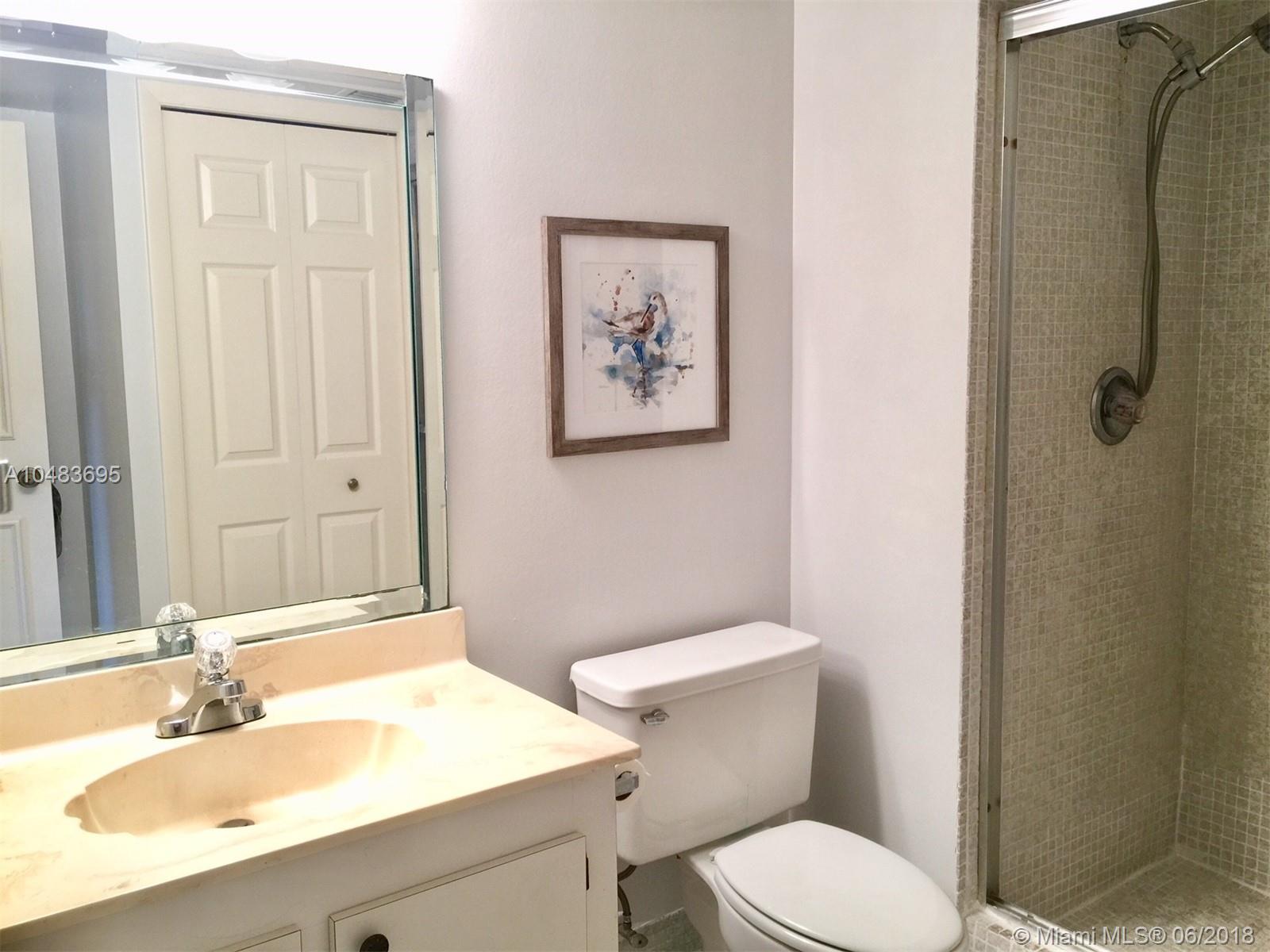 RACQUET CLUB APTS - Residential