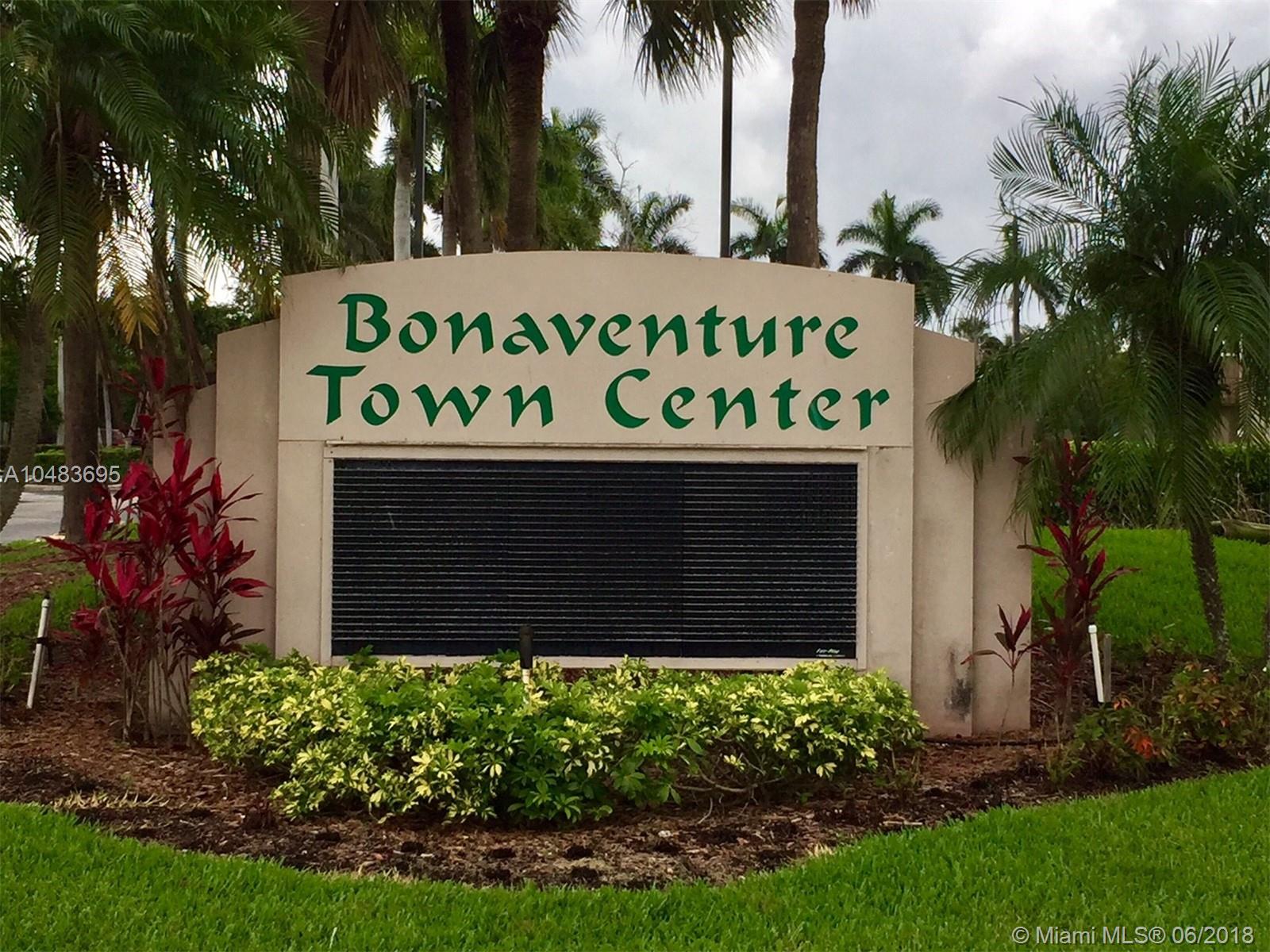 RACQUET CLUB APTS - Residential