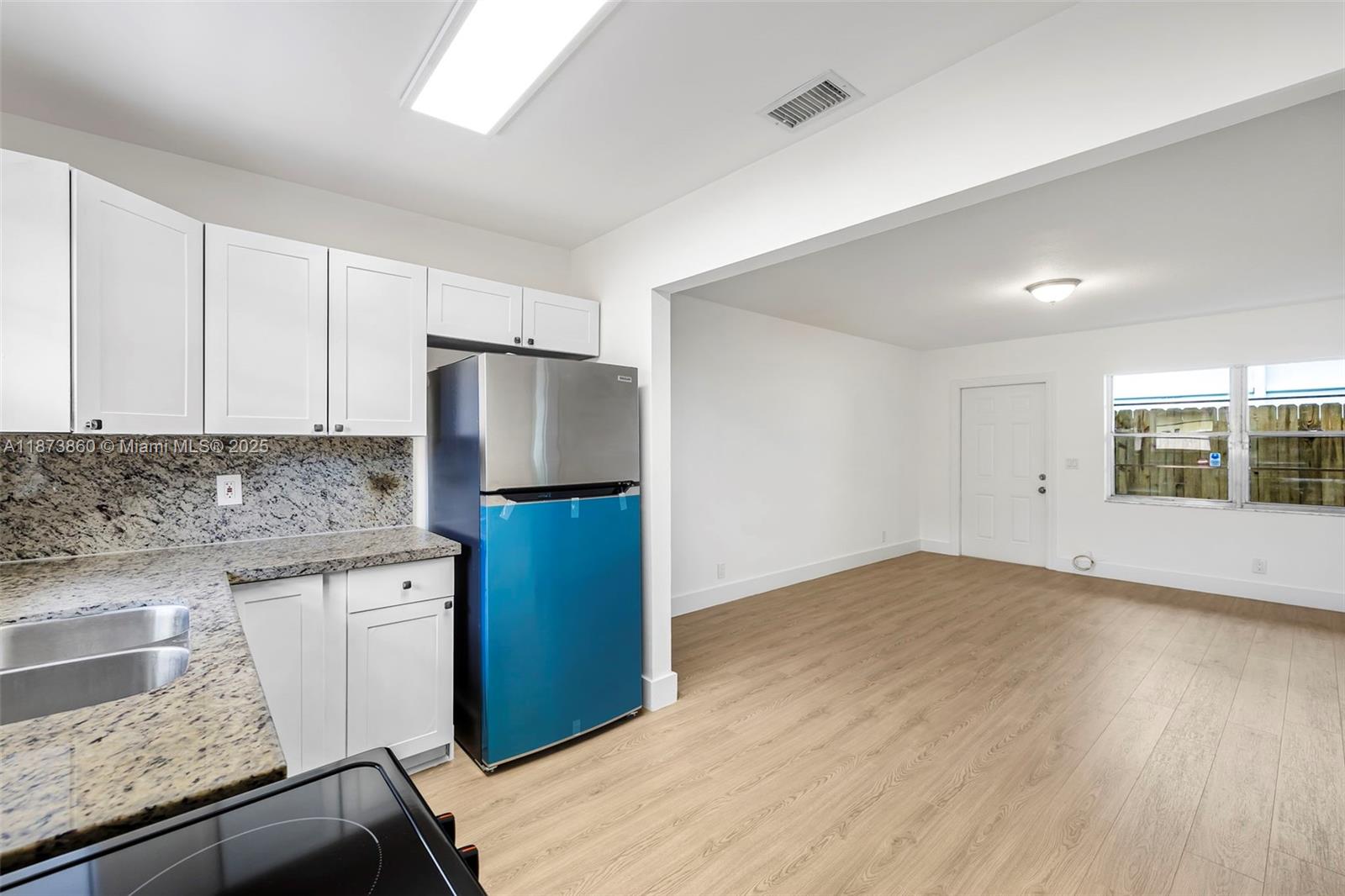 HOLLYWOOD SOUTH SIDE ADD - Residential Income