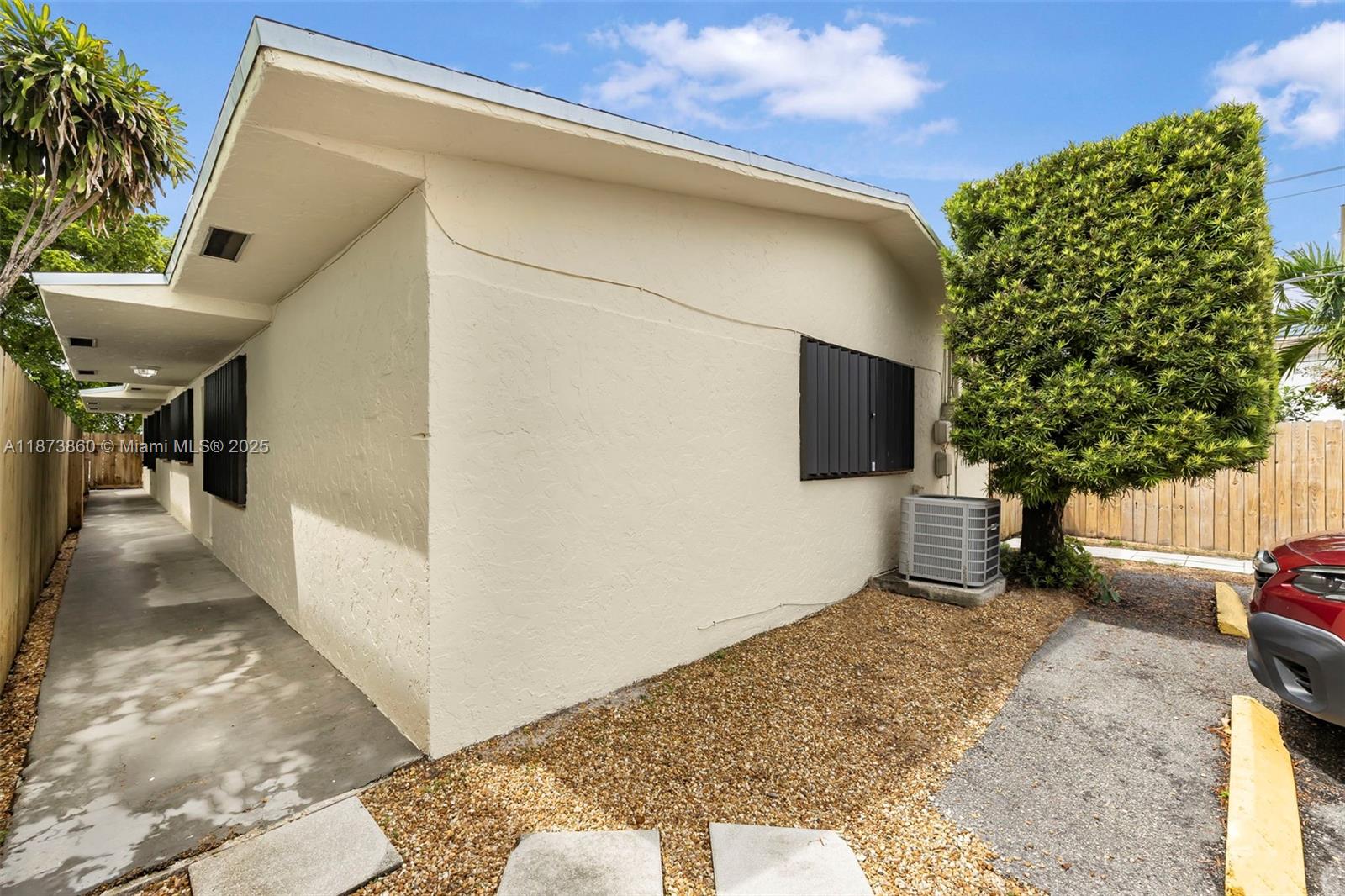 HOLLYWOOD SOUTH SIDE ADD - Residential Income