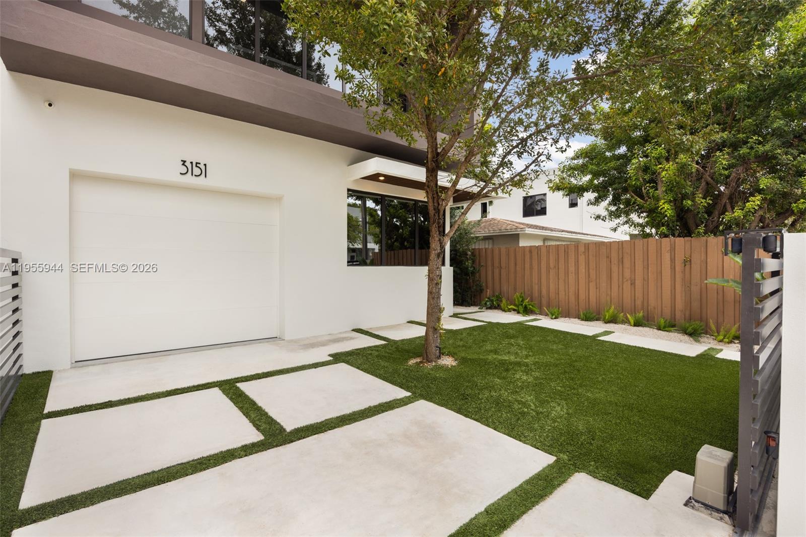 CARTERS ADDN TO COCONUT G - Residential