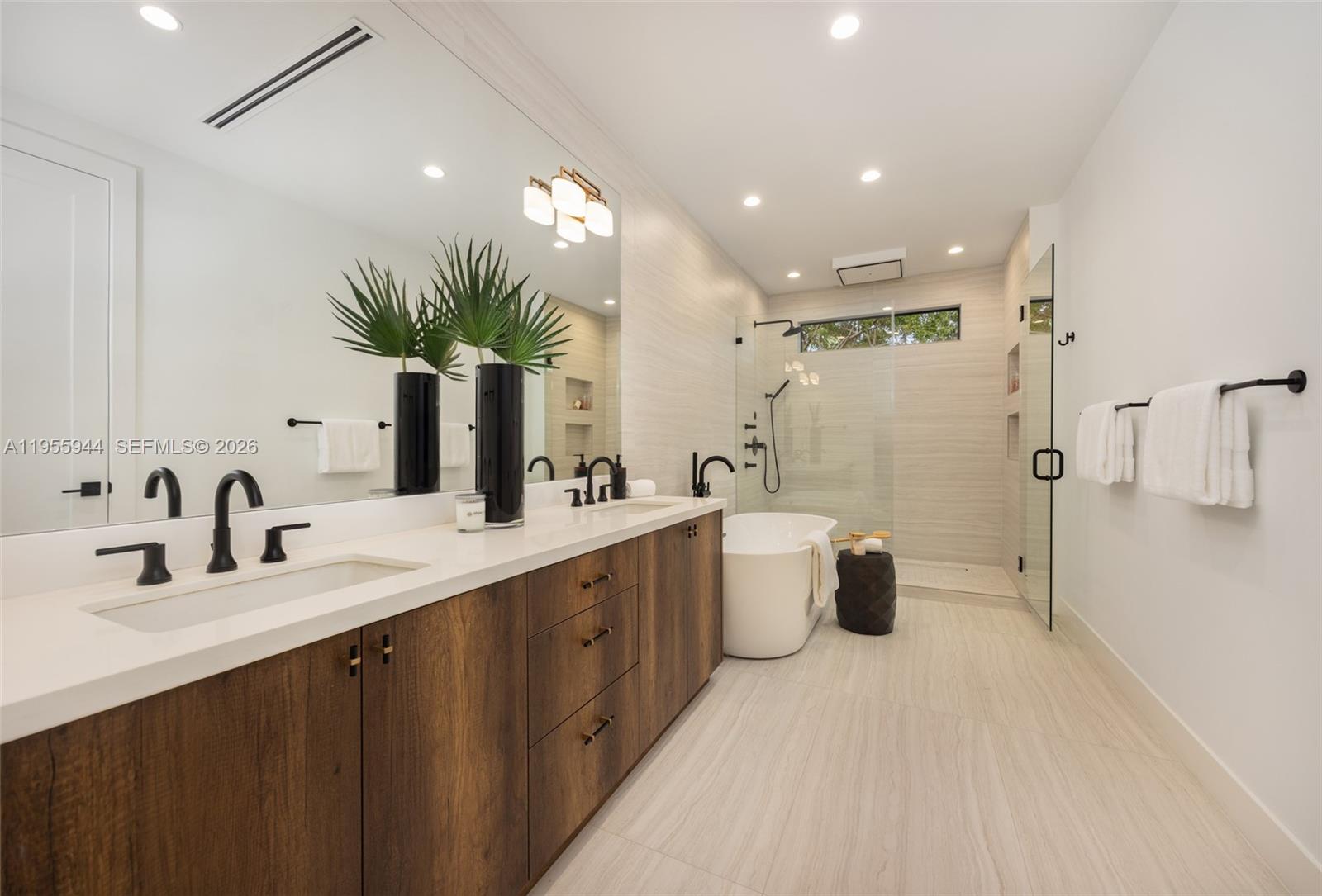 CARTERS ADDN TO COCONUT G - Residential