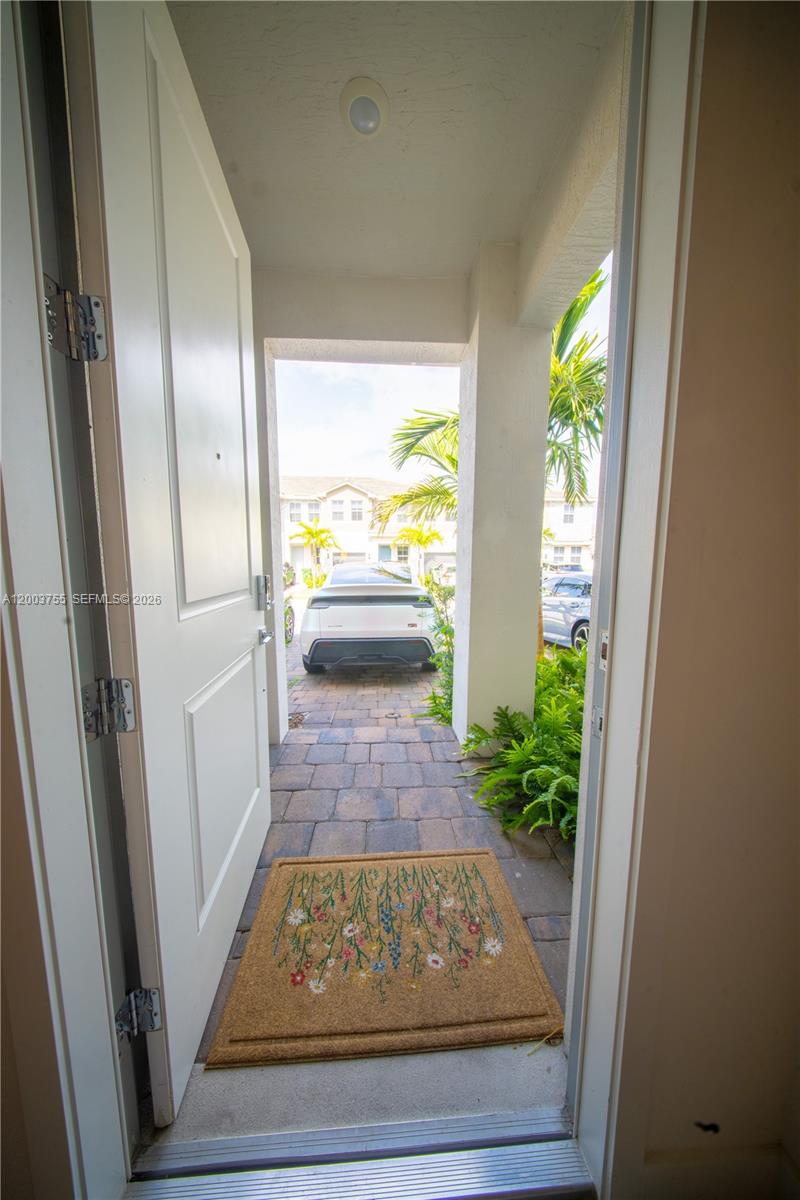 MERRICK SQUARE - Residential