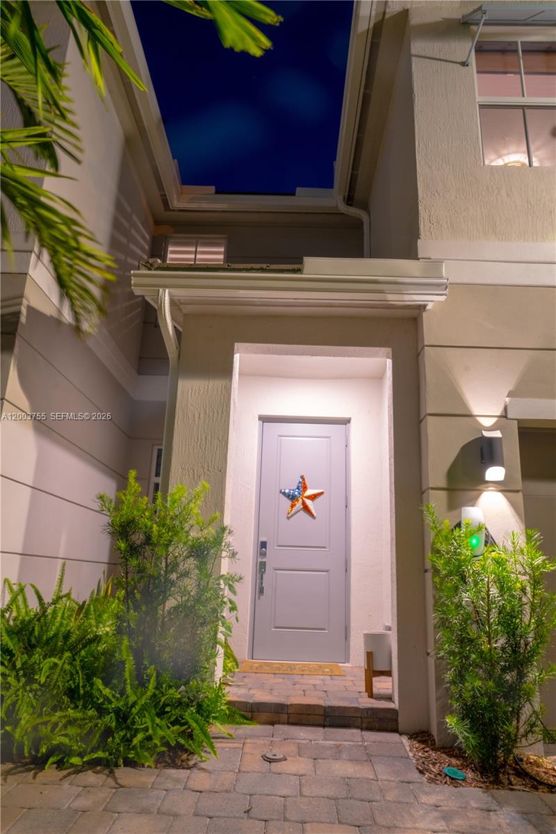 MERRICK SQUARE - Residential