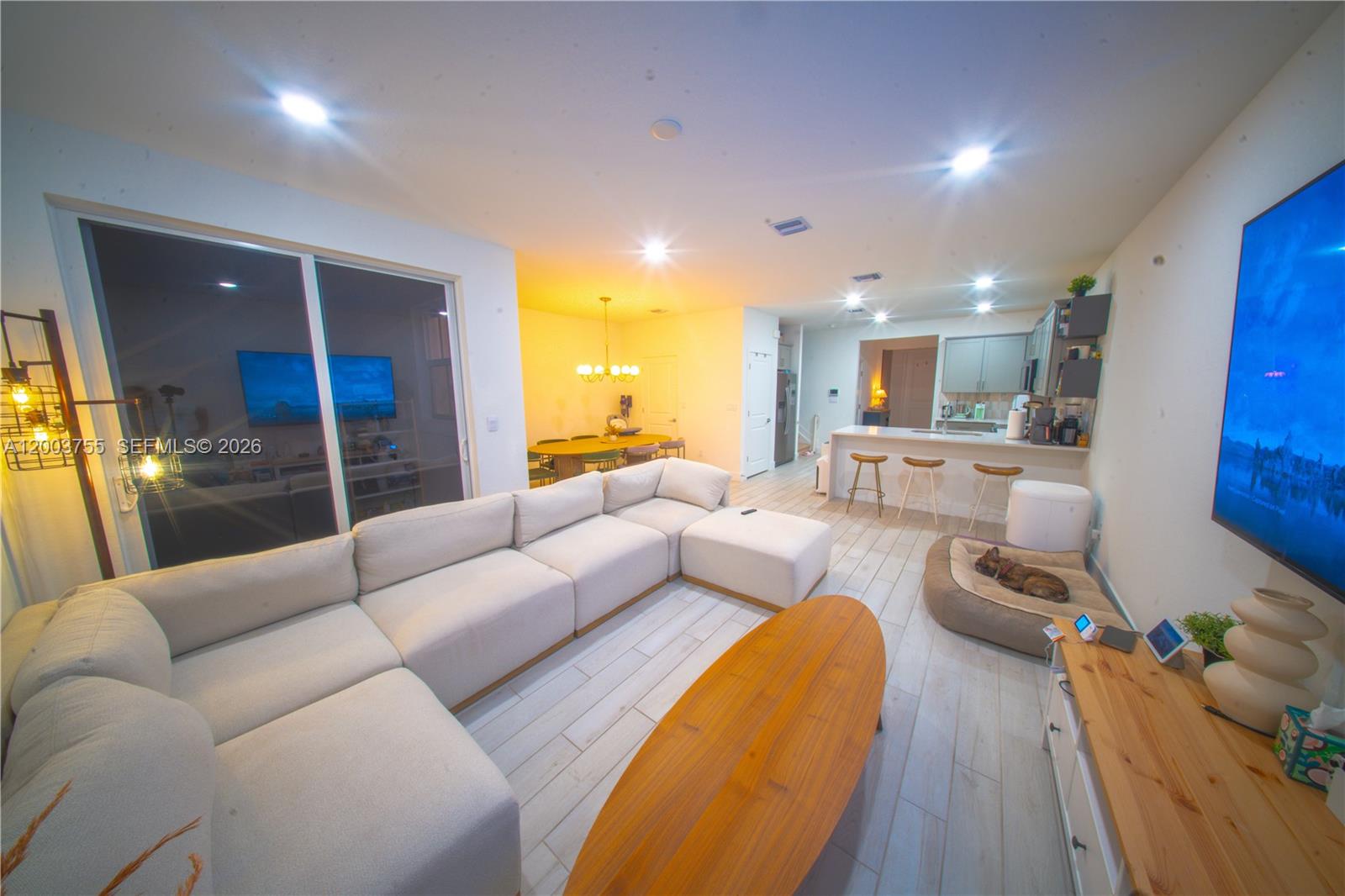 MERRICK SQUARE - Residential