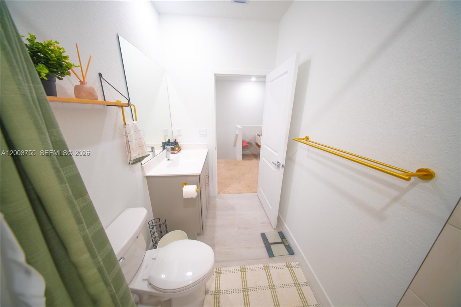 MERRICK SQUARE - Residential