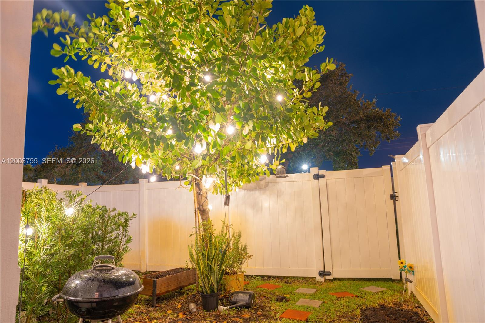 MERRICK SQUARE - Residential