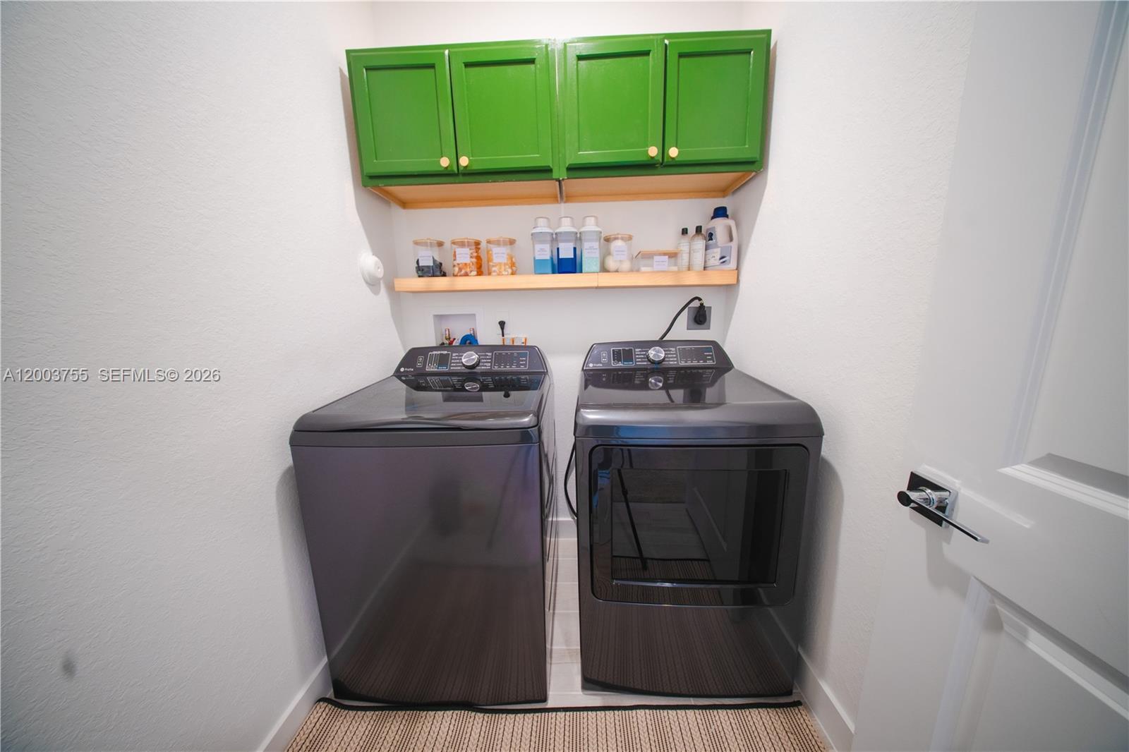 MERRICK SQUARE - Residential