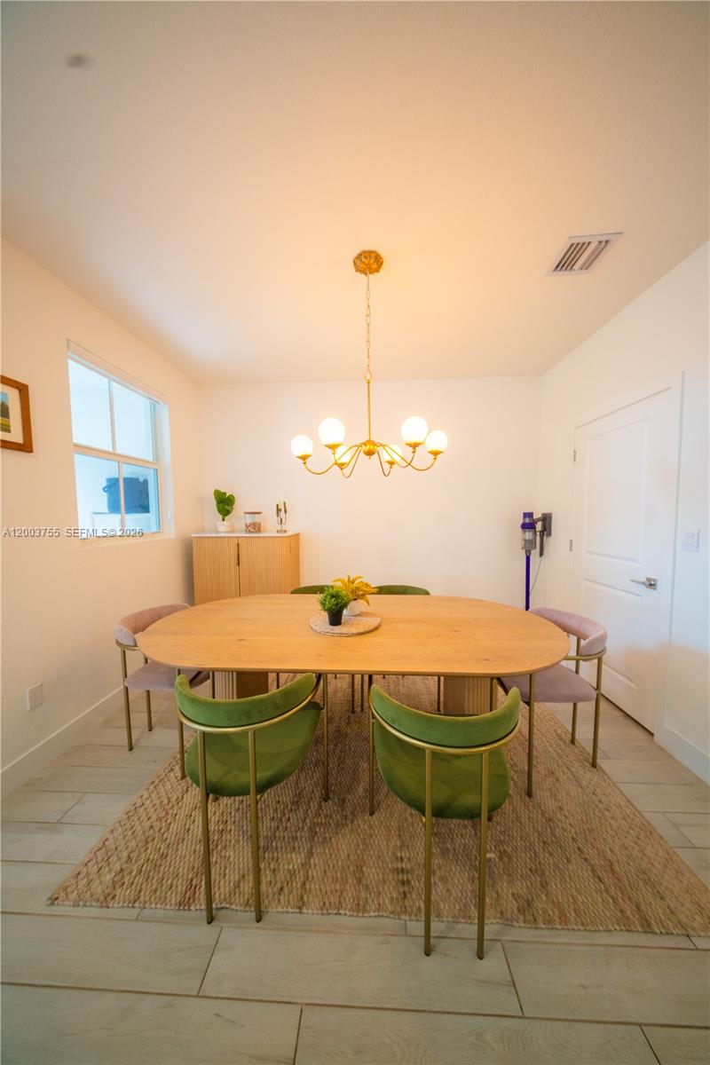 MERRICK SQUARE - Residential