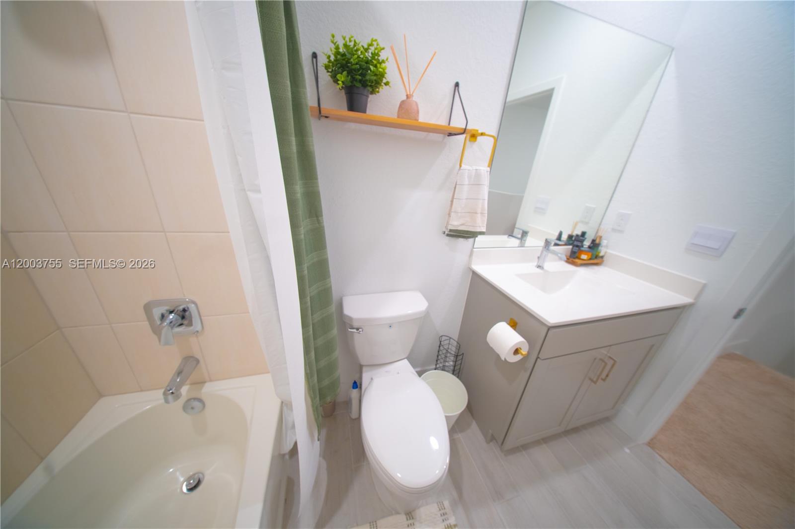 MERRICK SQUARE - Residential