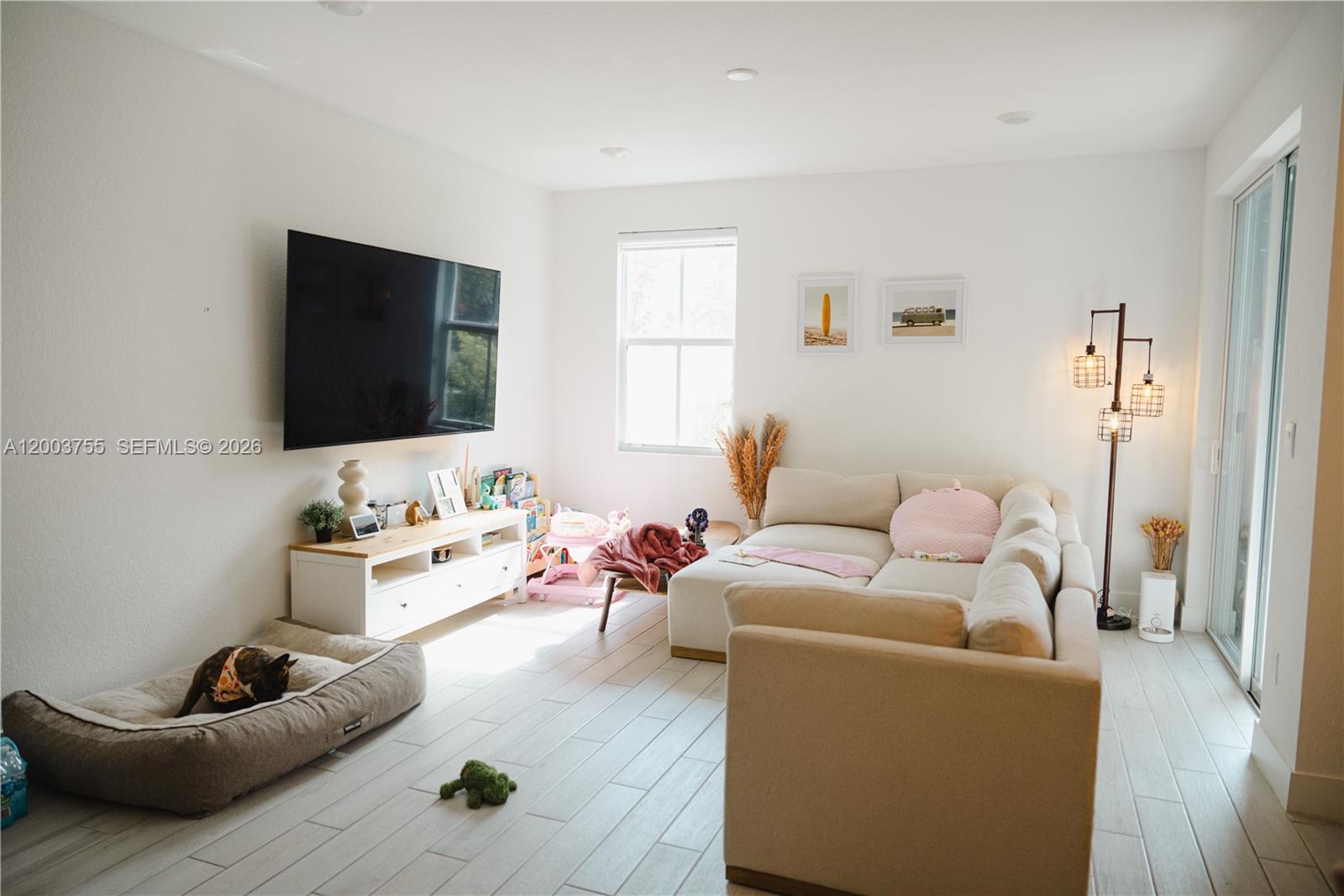 MERRICK SQUARE - Residential