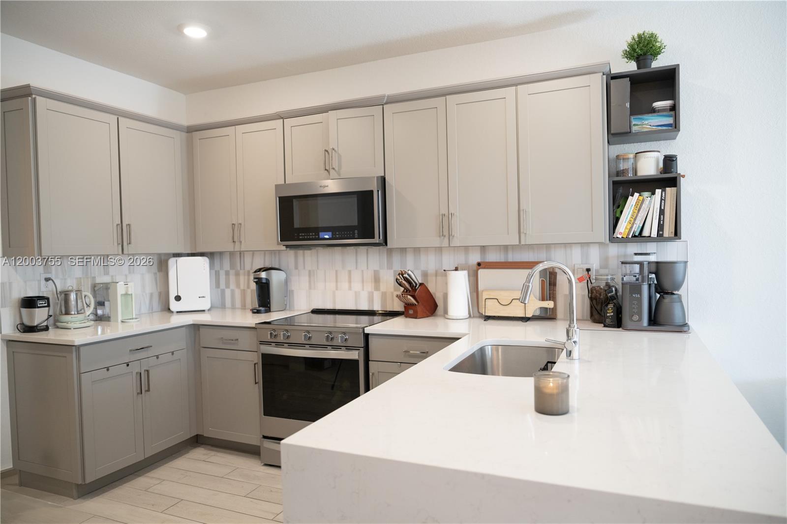 MERRICK SQUARE - Residential