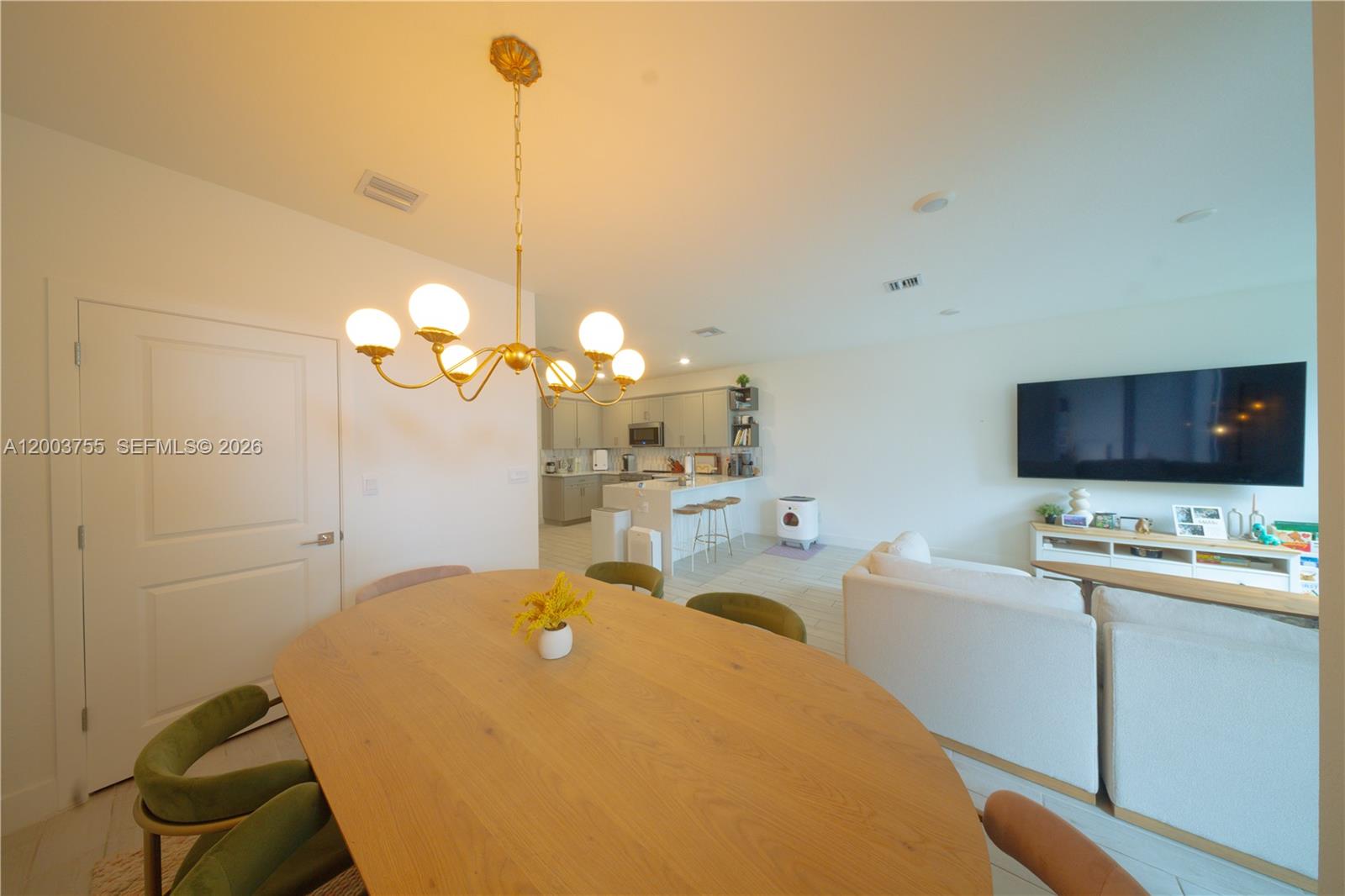 MERRICK SQUARE - Residential