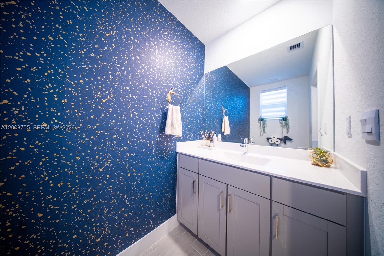 MERRICK SQUARE - Residential