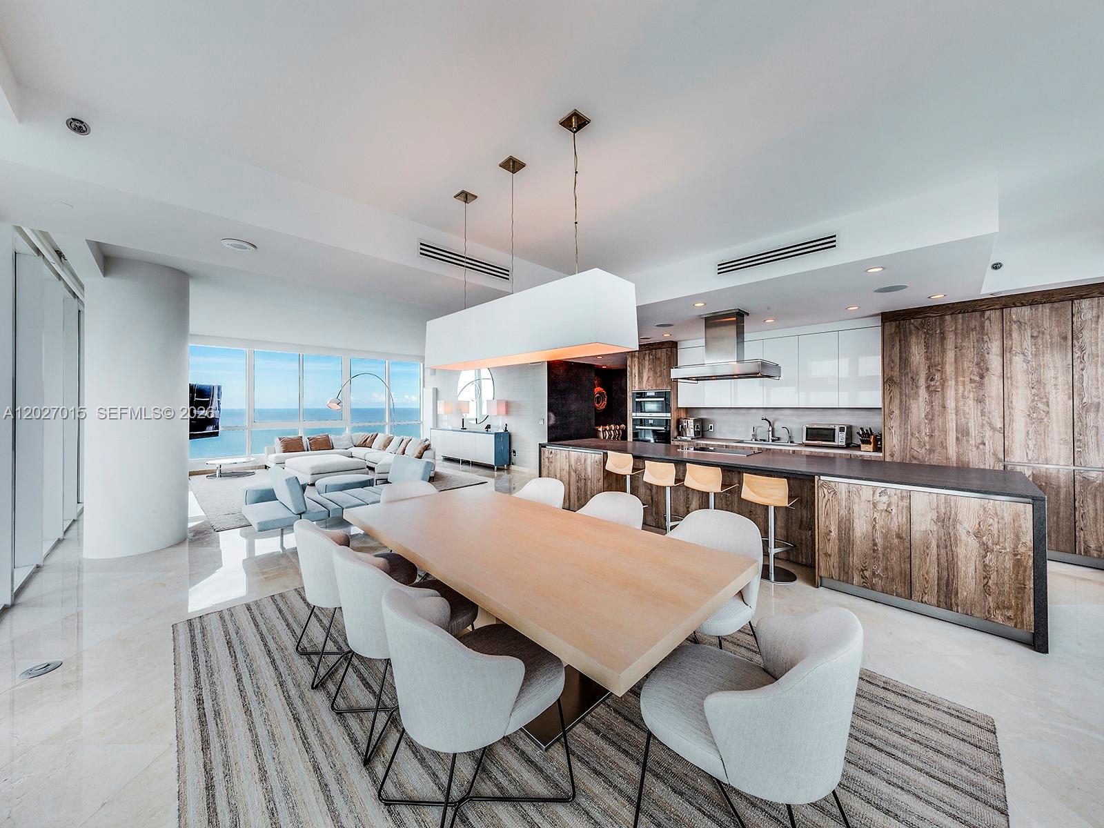 100 S Pointe Dr 3407
