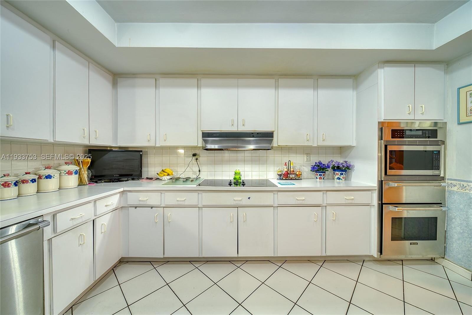 INTAG GARDENS - Residential