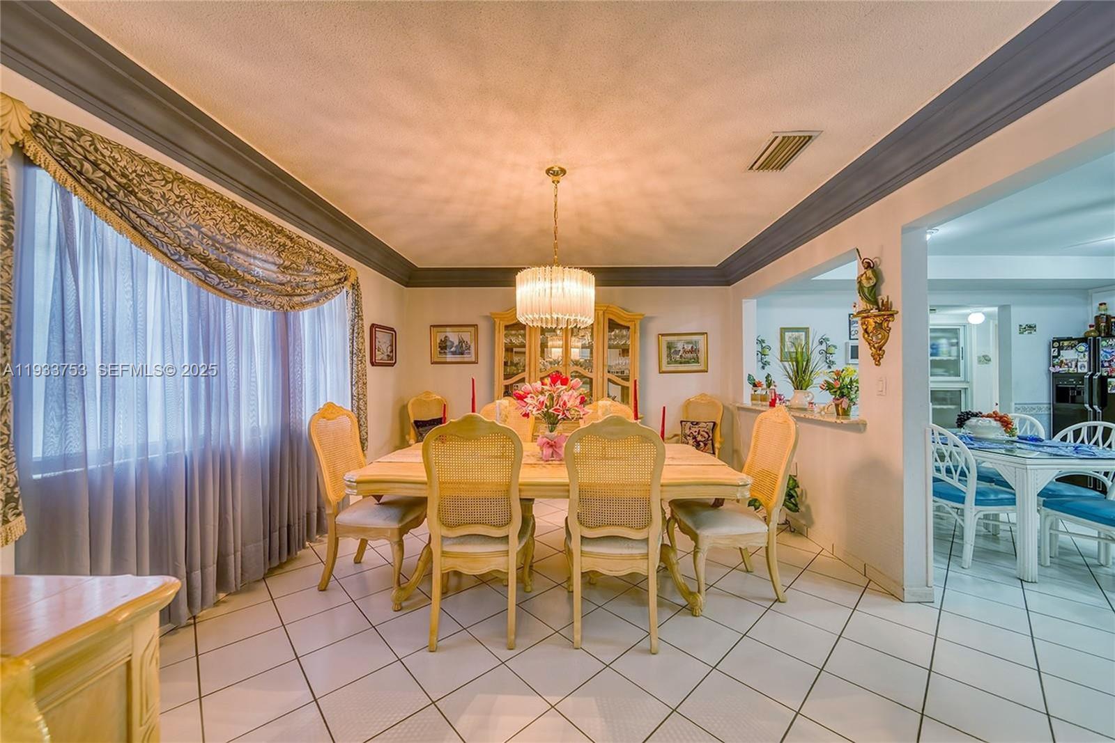 INTAG GARDENS - Residential