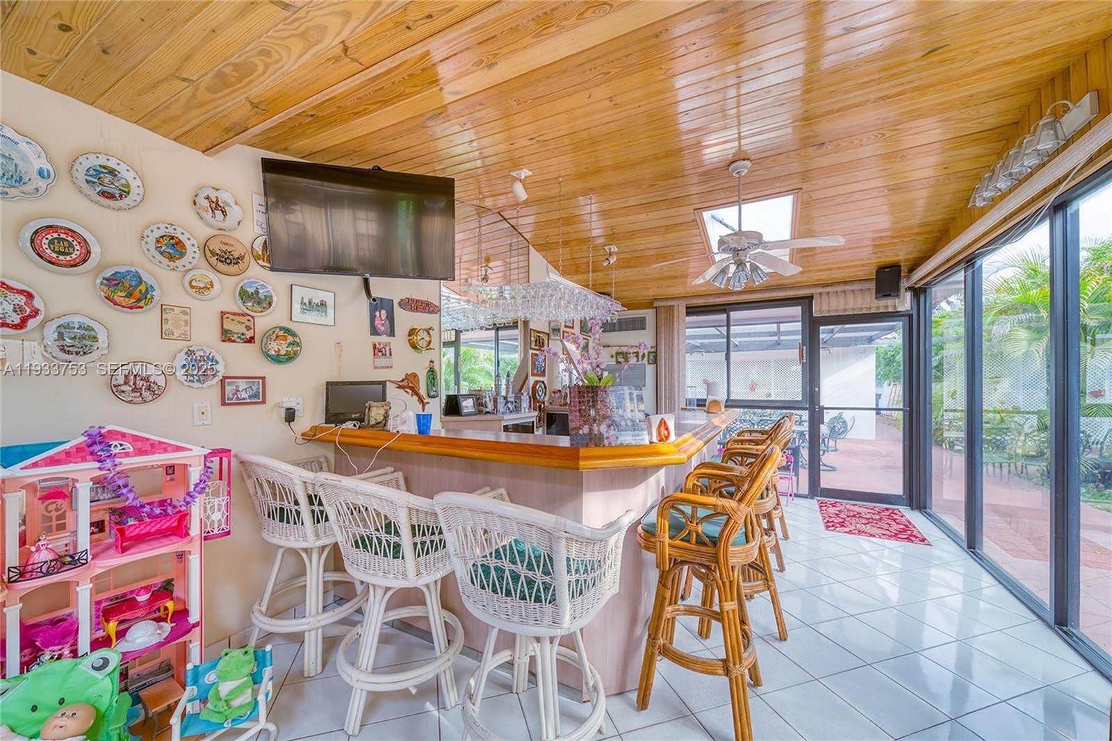 INTAG GARDENS - Residential