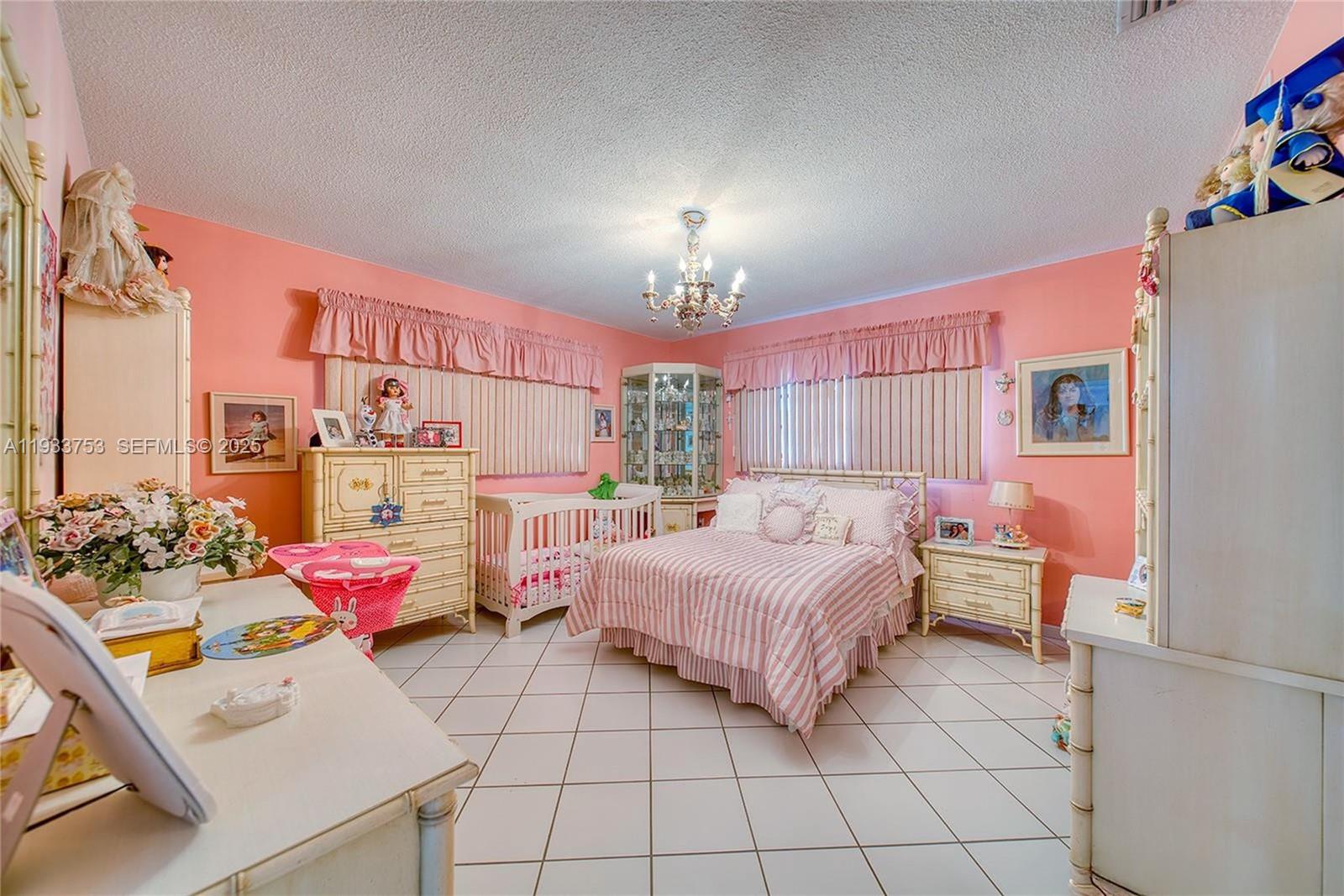 INTAG GARDENS - Residential