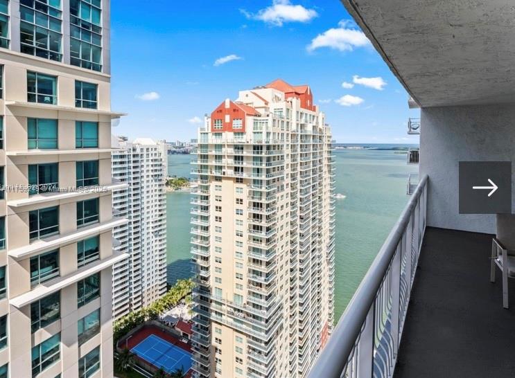 1200 Brickell Bay Dr 3318
