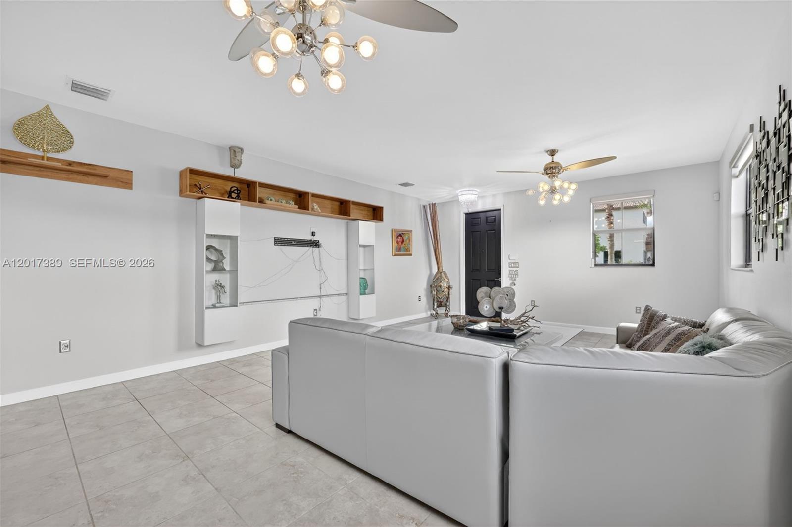SILVER PALM WEST - Residential