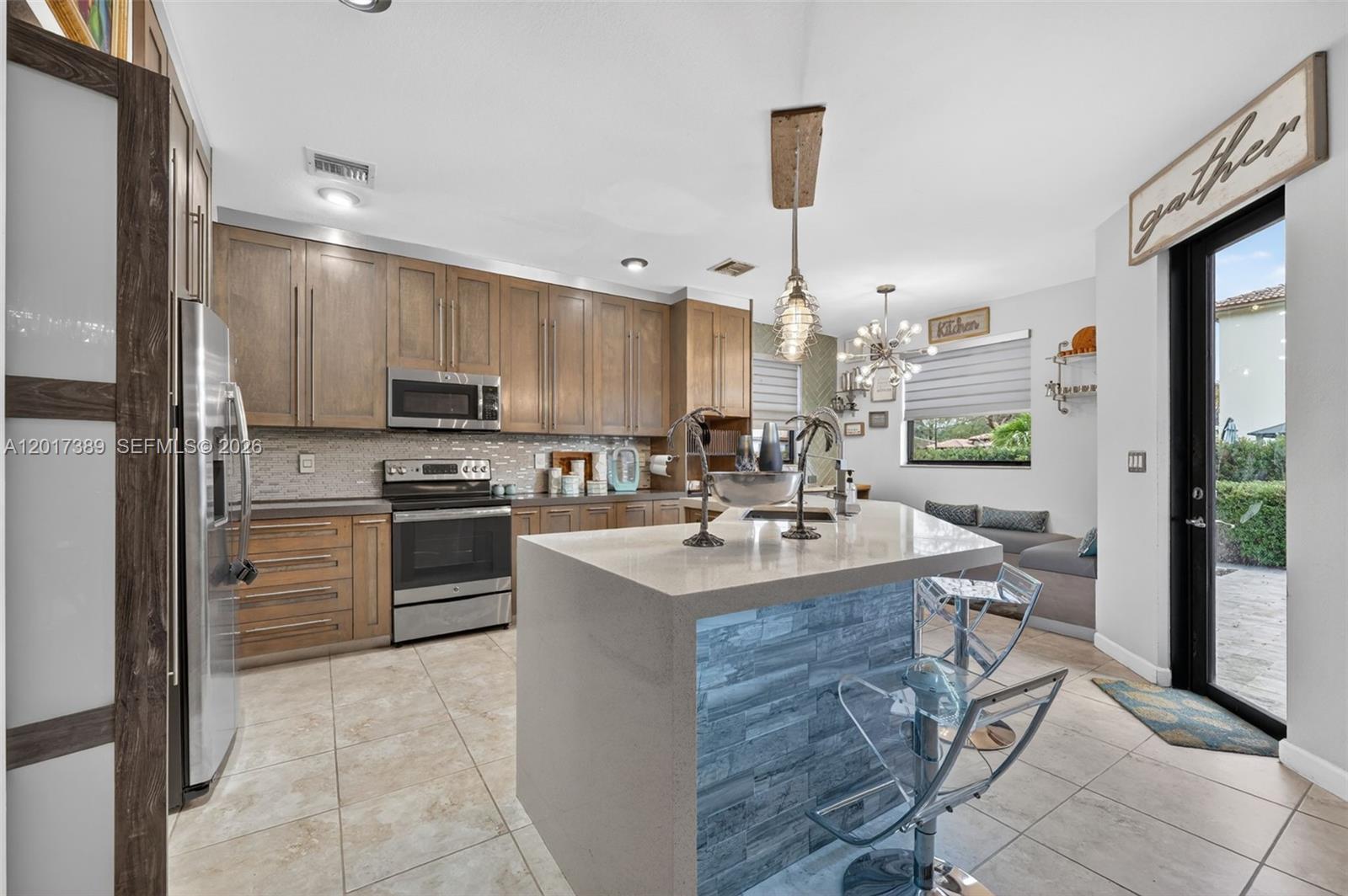 SILVER PALM WEST - Residential