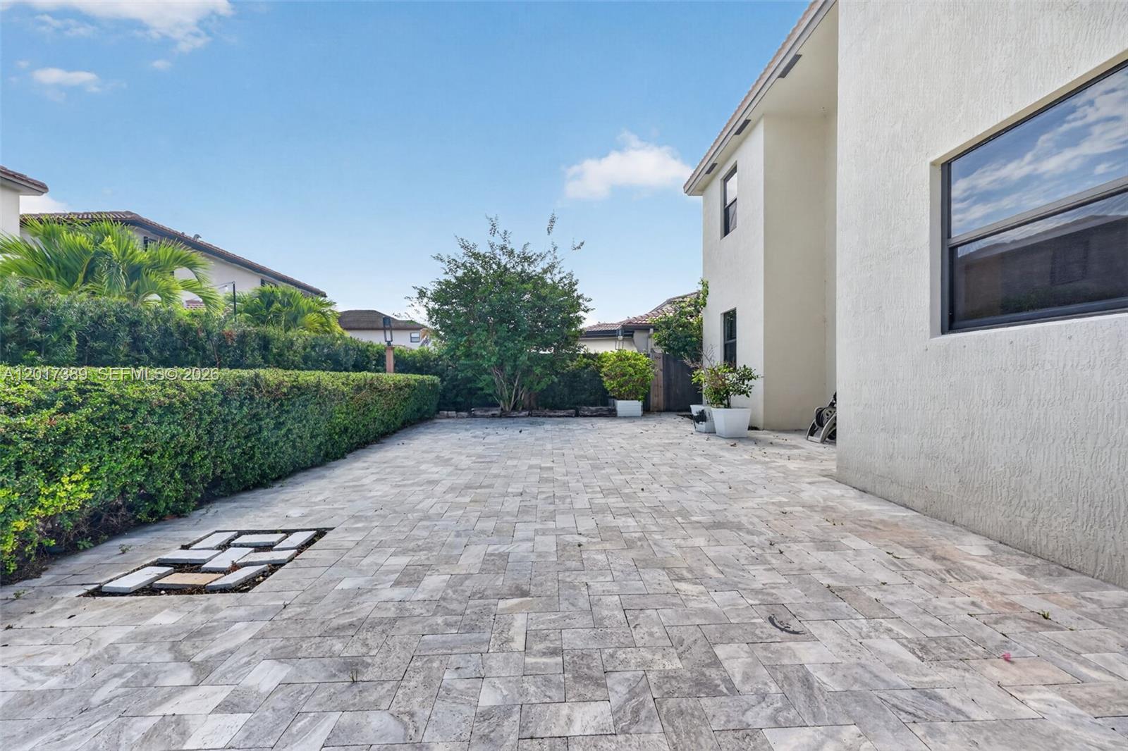 SILVER PALM WEST - Residential